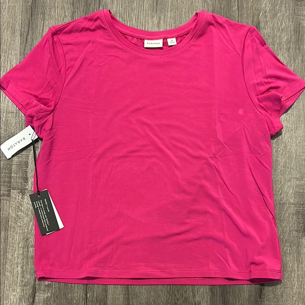 NWT Babaton Everyday Fuchsia Short Sleeve Tee